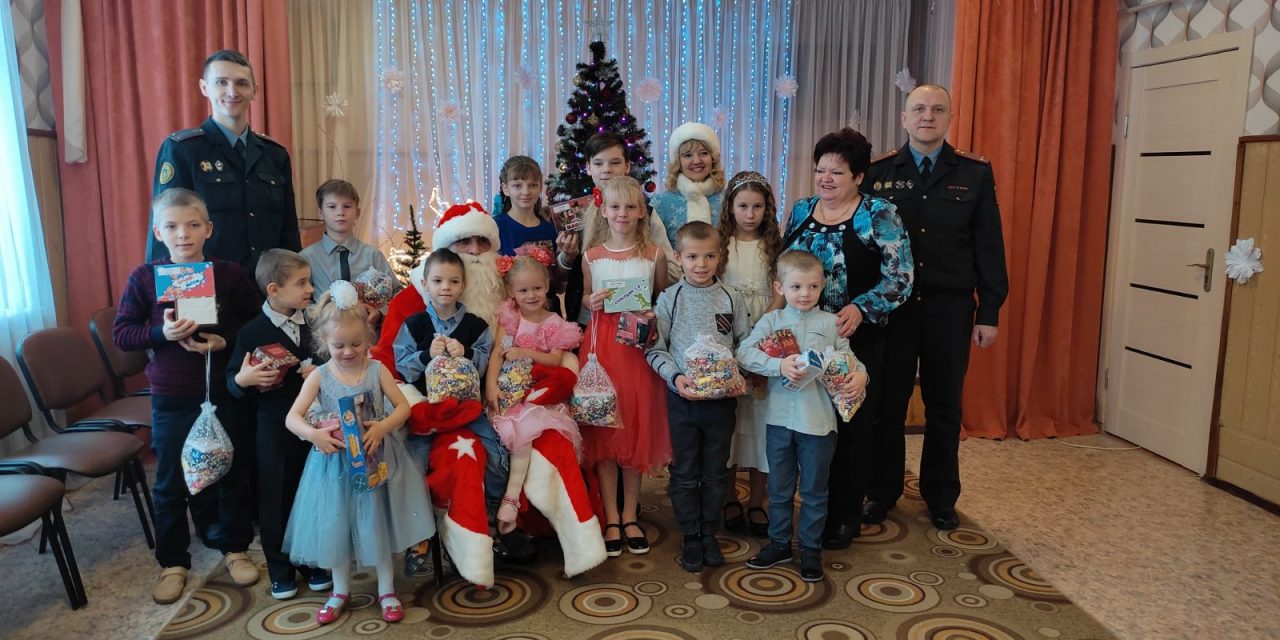 ПОДАРИЛИ ДЕТЯМ ПРАЗДНИК