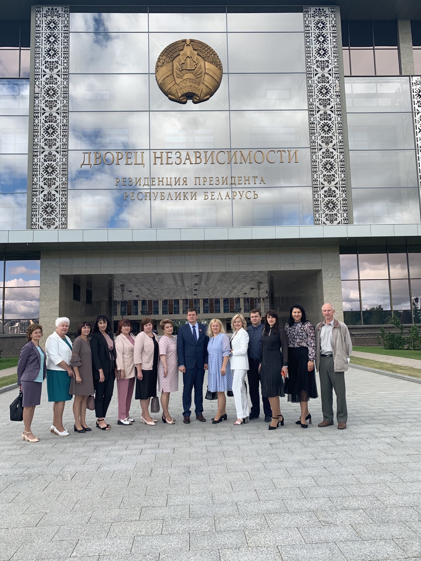 Настоящее мероприятие – вручение свидетельств о занесении на Доску почета