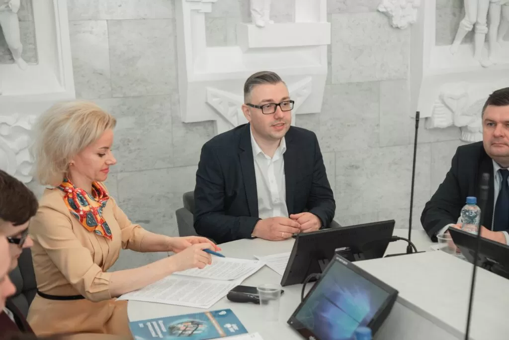 Как сделать туризм частью патриотического воспитания, обсудили представители ФПБ и БГПУ