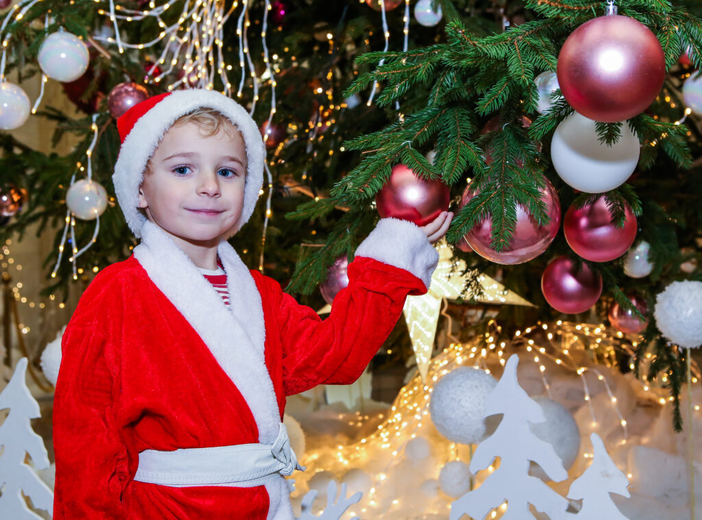 ЧУДУ – БЫТЬ! БОЛЕЕ 300 ДЕТЕЙ СОБРАЛА РЕСПУБЛИКАНСКАЯ ПРОФСОЮЗНАЯ ЕЛКА