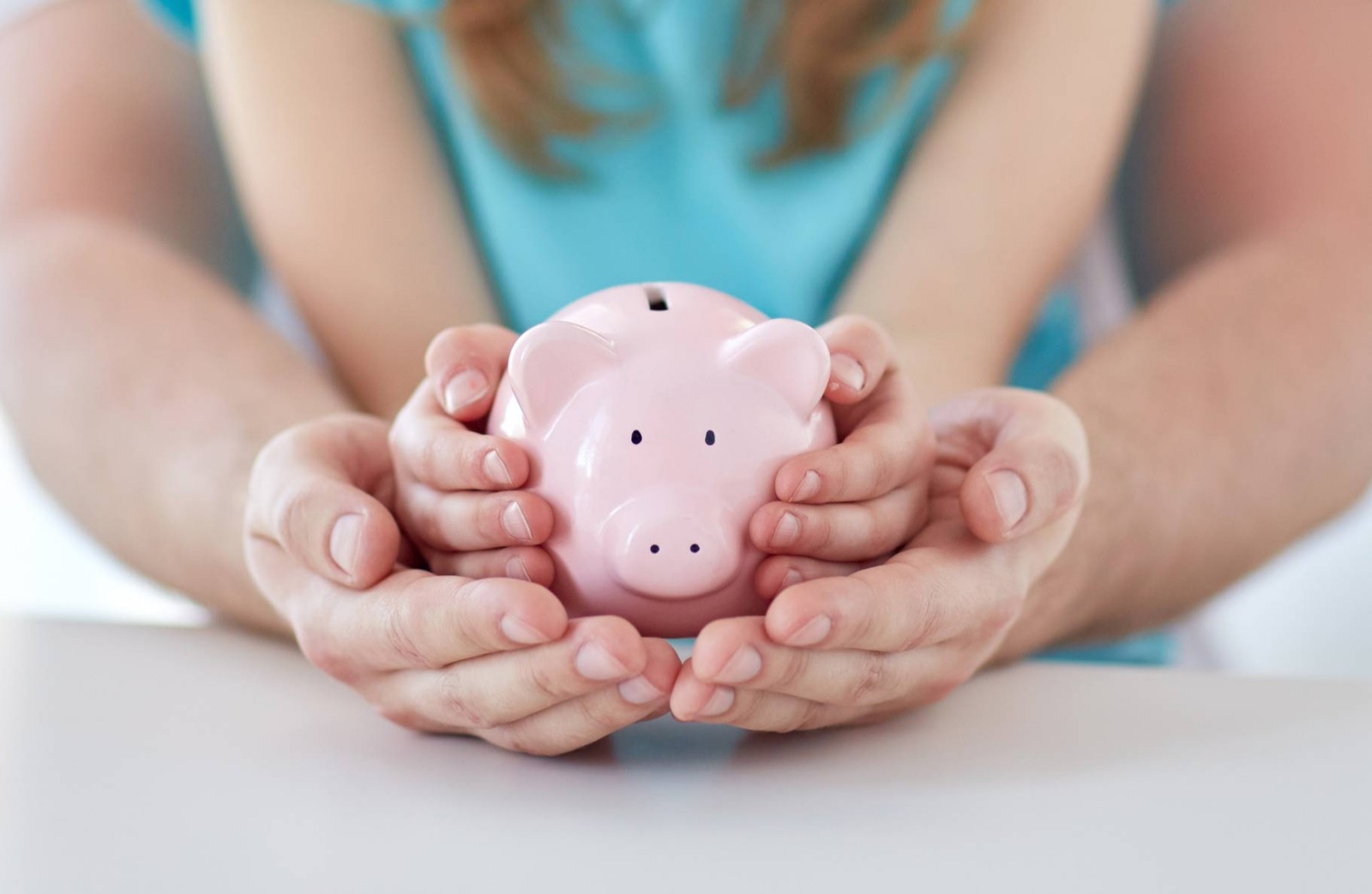 УЗНАЛИ, КАКОЕ ПОСОБИЕ ПОЛУЧИТ МАМА С ДВУМЯ ДЕТЬМИ, ЕСЛИ ОДИН ИЗ НИХ СТАРШЕ 18