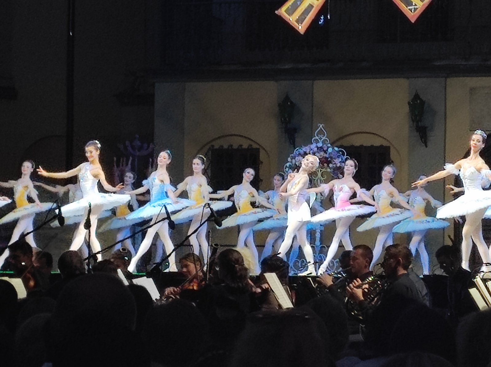 Фестиваль  «Вечера большого театра в замке Радзивилов 2023»