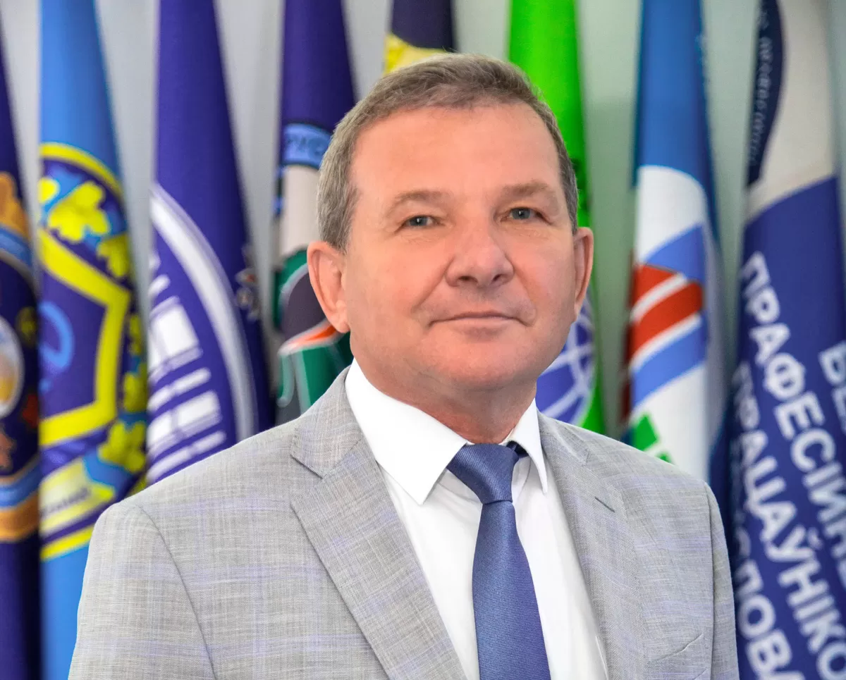 СЕРГЕЙ ПОТАПЕНКО ПОЗДРАВИЛ РАБОТНИКОВ СФЕРЫ СТРАХОВАНИЯ С ПРОФЕССИОНАЛЬНЫМ ПРАЗДНИКОМ