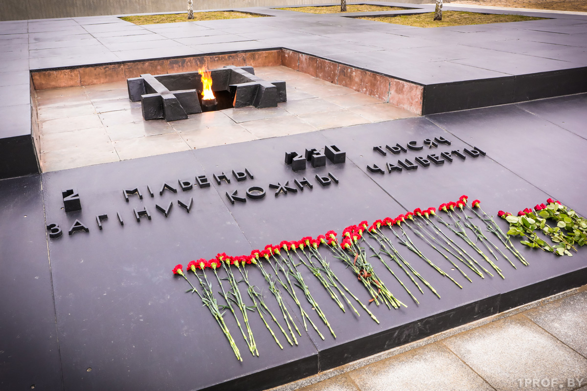 Александр Лукашенко: “Если забудем дорогу в Хатынь – все повторится”