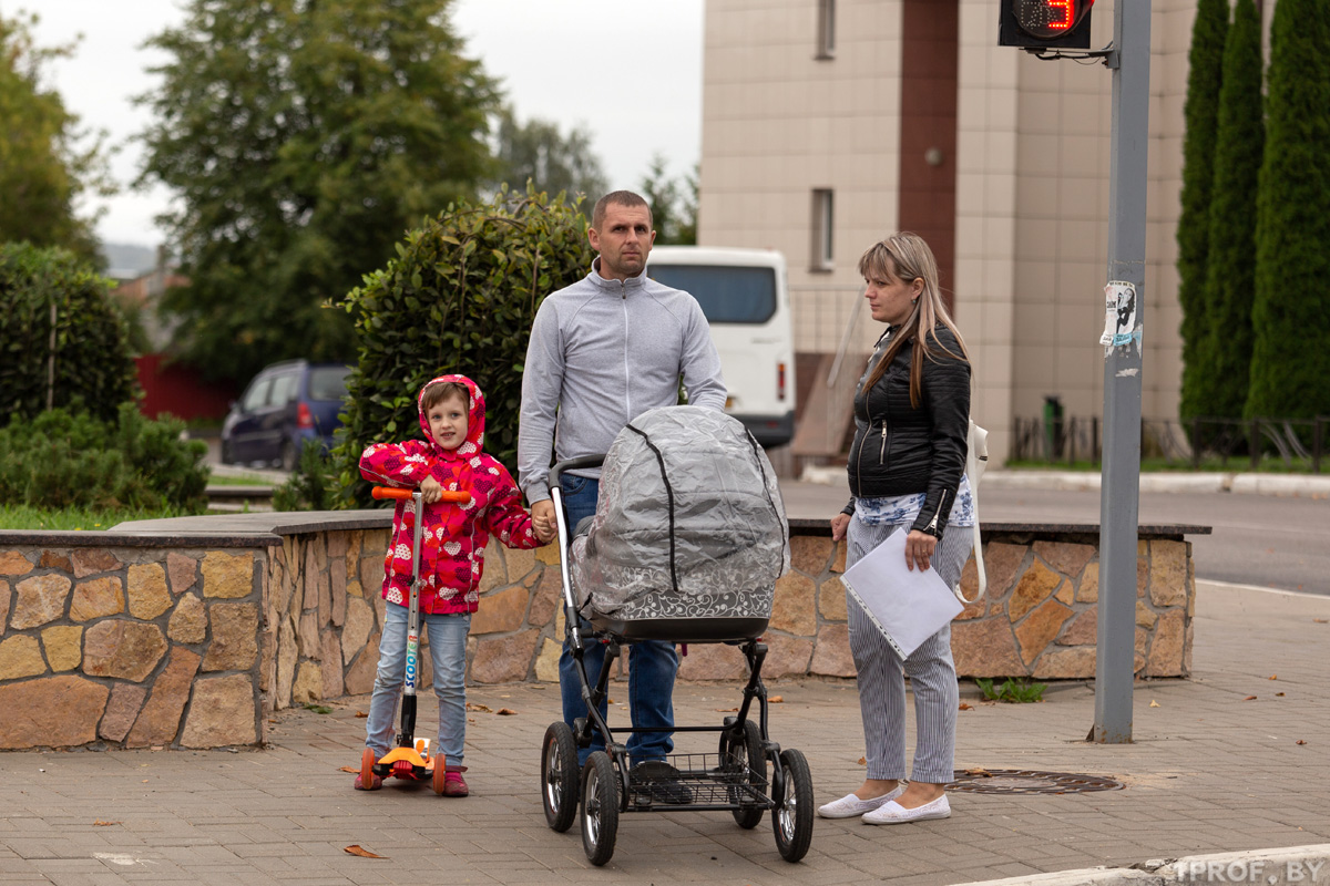 РАССКАЗЫВАЕМ О РАЗМЕРАХ ПОСОБИЙ И СТАНДАРТНЫХ НАЛОГОВЫХ ВЫЧЕТАХ ДЛЯ РАБОТНИКОВ С ДЕТЬМИ