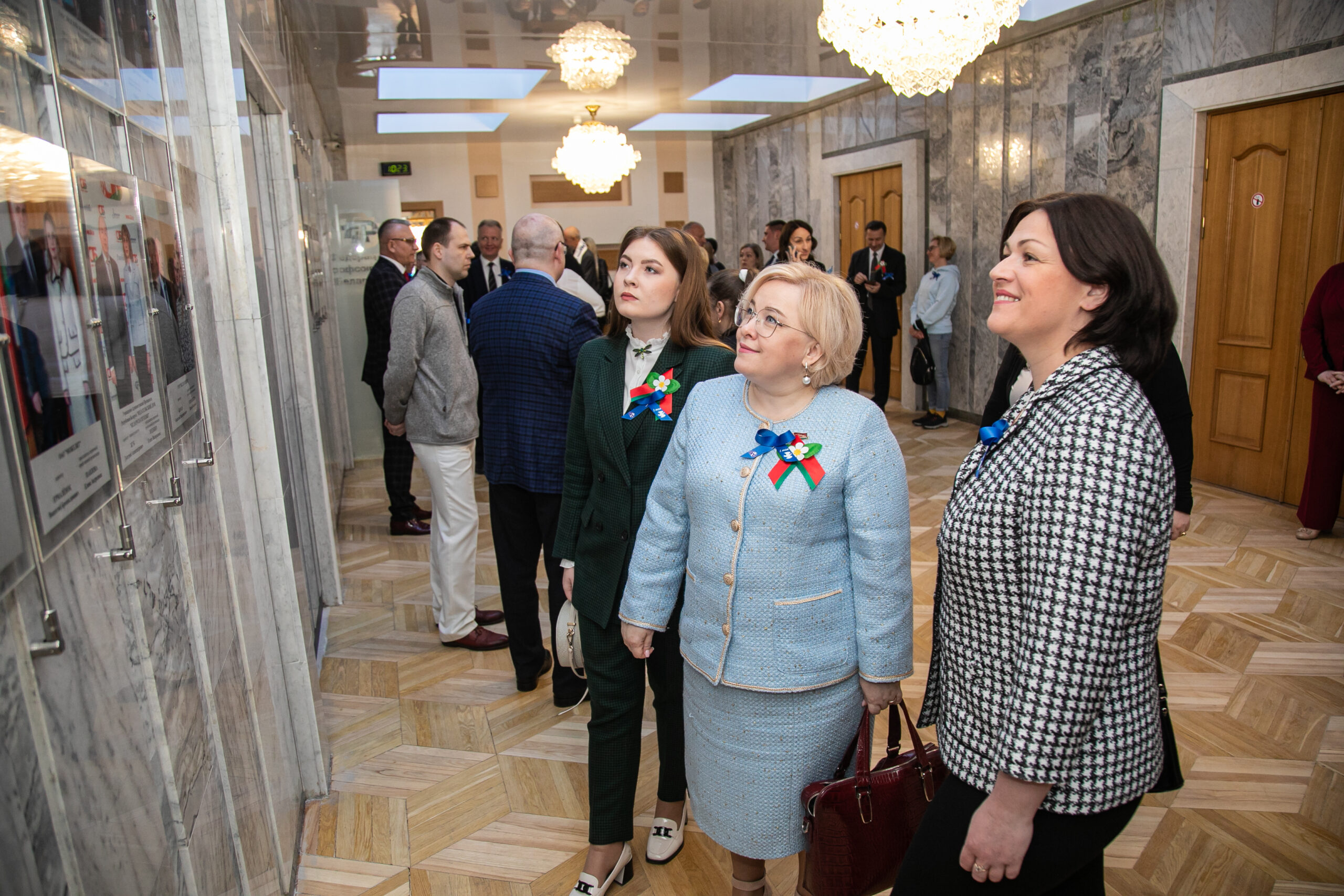 В штаб-квартире профсоюзов открылась экспозиция лауреатов премии ФПБ в области труда