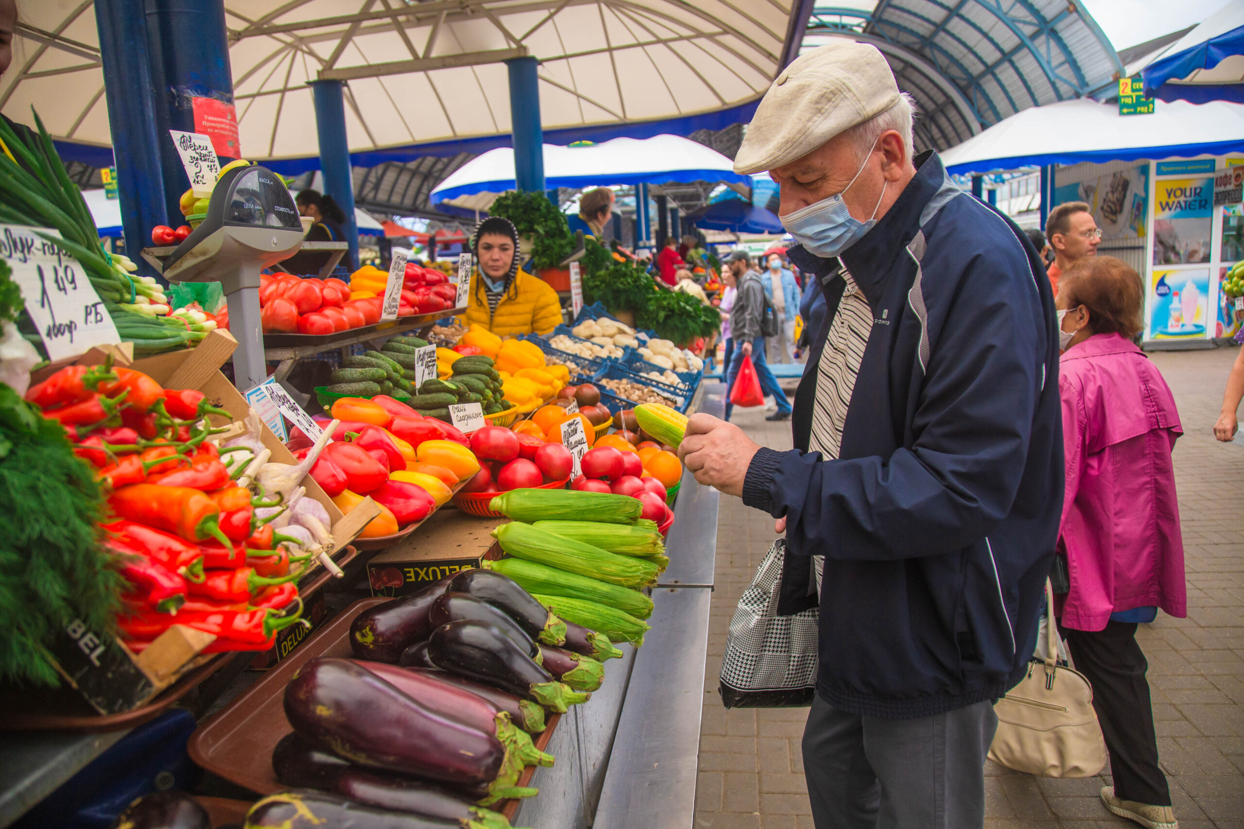 НА «ВТОРУЮ ПЕНСИЮ» КОПЯТ УЖЕ БОЛЕЕ 17 ТЫС. БЕЛОРУСОВ. ЧАЩЕ ДОГОВОРЫ ЗАКЛЮЧАЮТ ПЕДАГОГИ, МЕДИКИ И УПРАВЛЕНЦЫ