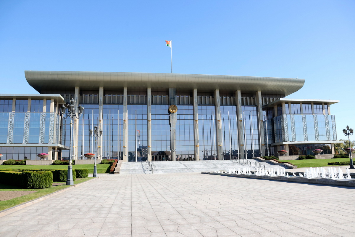 Александр Лукашенко: “Появляется многополярность. И этот процесс уже не остановить”