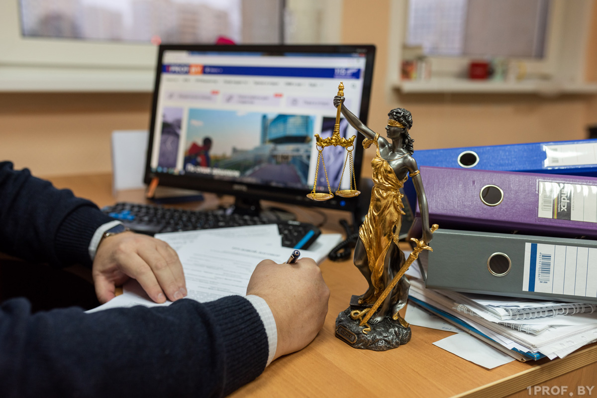 ПРОФСОЮЗНЫЕ ЮРИСТЫ СЕГОДНЯ БЕСПЛАТНО КОНСУЛЬТИРУЮТ ВСЕХ ЖЕЛАЮЩИХ