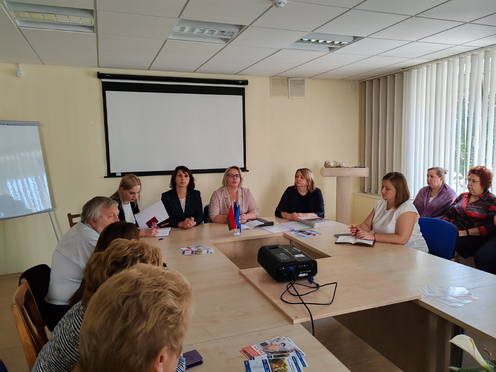 <strong>Изменения в законодательстве о труде касаются каждого. </strong><strong>Профсоюзный правовой прием прошел в Дзержинске</strong>