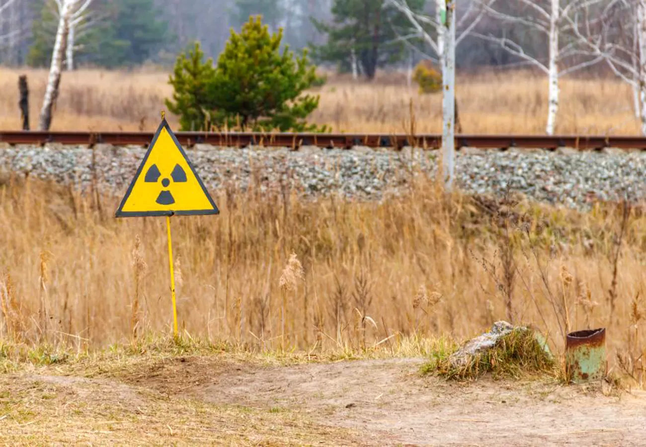 35-ЧАСОВАЯ РАБОЧАЯ НЕДЕЛЯ, ДОСРОЧНАЯ ПЕНСИЯ, ПОВЫШЕННОЕ ДЕТСКОЕ ПОСОБИЕ: КАК В БЕЛАРУСИ ПОДДЕРЖИВАЮТ ПОСТРАДАВШИХ ОТ КАТАСТРОФЫ НА ЧАЭС