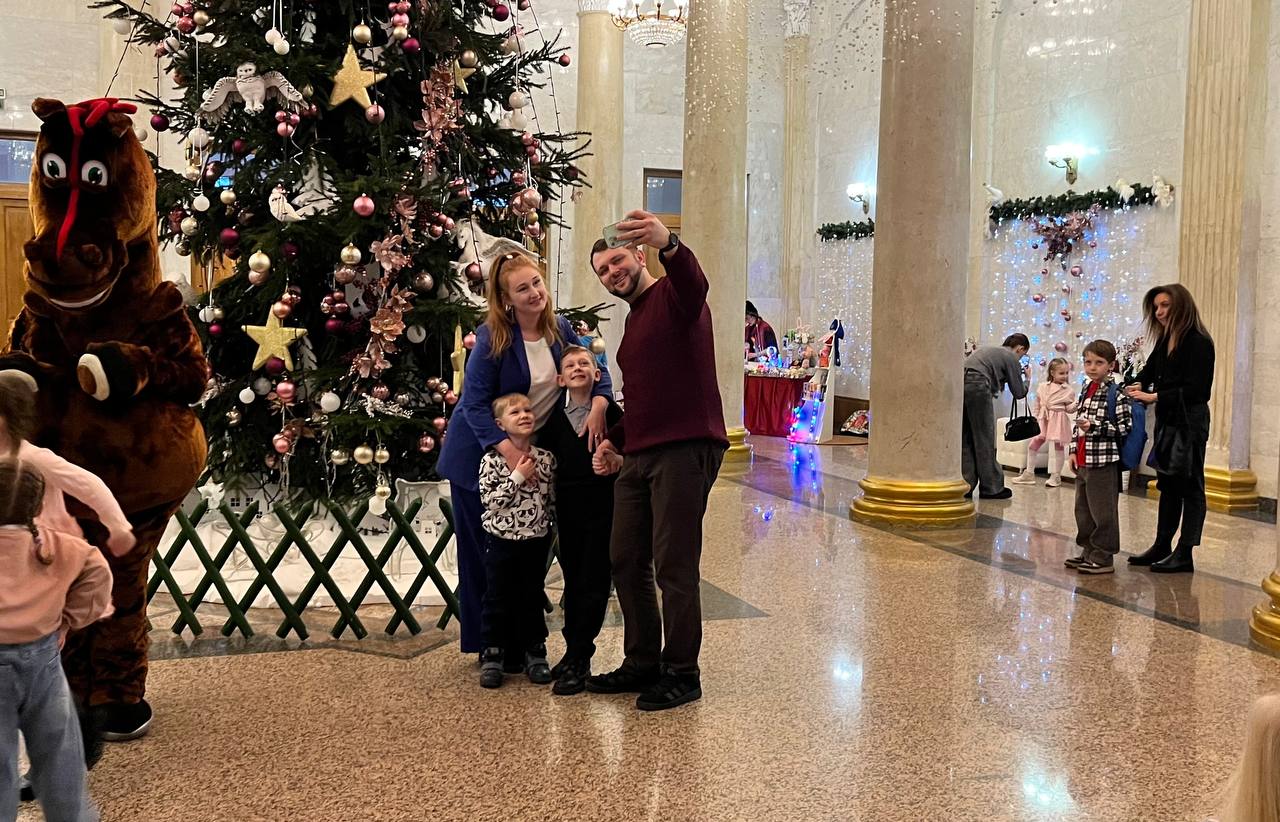 Поверить в чудо: Минский областной профсоюз организовал праздник для детей