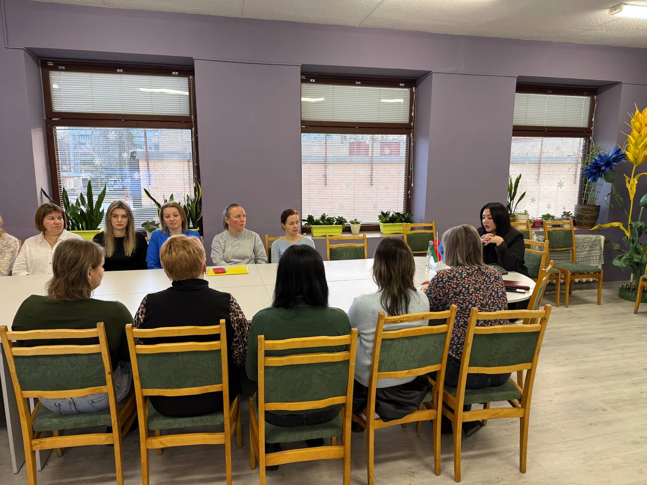 С какими вопросами обратились к правовому инспектору в Марьиной Горке?