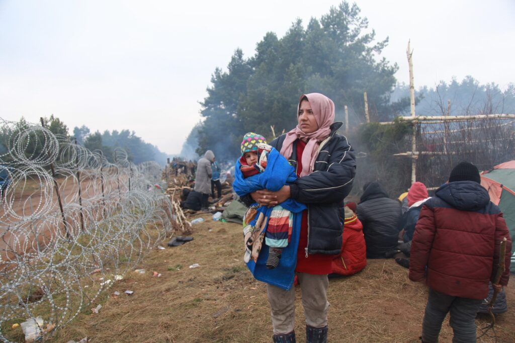 Только за один день профсоюзы направили 5 машин с гуманитарной помощью мигрантам