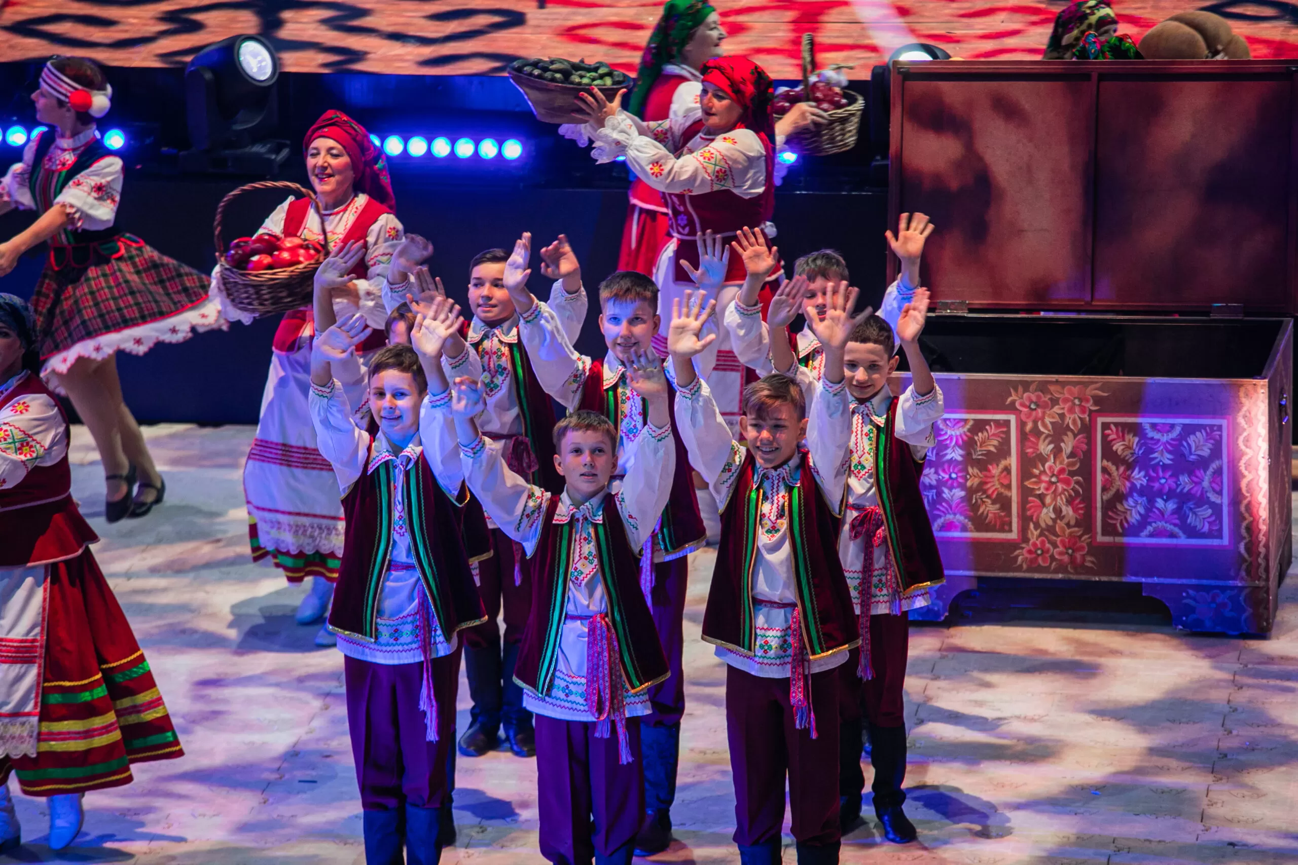 Белорусов объединяет одна цель – вместе строить будущее своей независимой страны